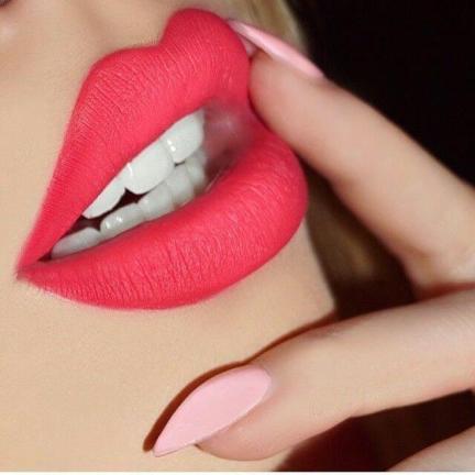 -25-great-red-super-sexy-lips-2018-brightpinklips-makeup
